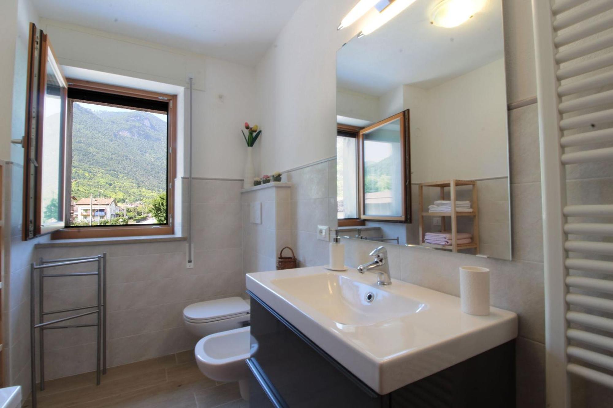 Apartment With Garden, Del Corlo Lake, Belluno Primolano Exterior photo