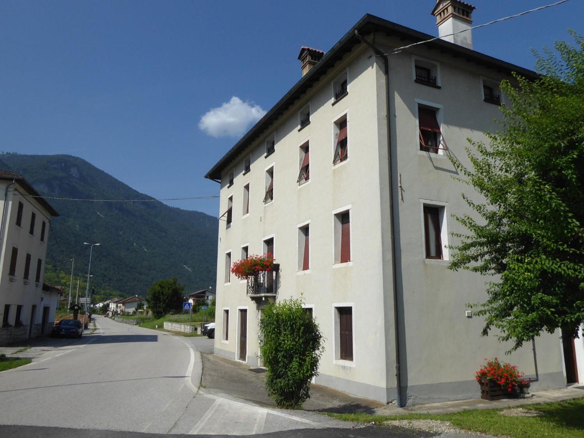 Apartment With Garden, Del Corlo Lake, Belluno Primolano Exterior photo